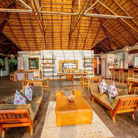 Lemala Wildwaters Lodge Kangulumira Bagian luar foto